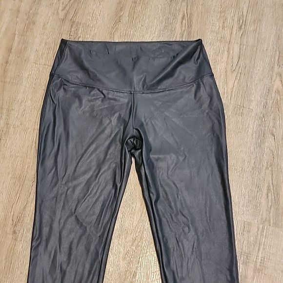 Time and Tru Pull On Pleather Legging Pants ~ Sz XL 16-18 ~ Black ~ Mid Rise - Picture 3 of 7